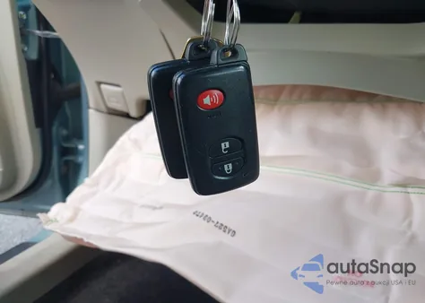 2014 Toyota Prius V Three from USA, damaged, VIN JTDZN3EU6EJ015593